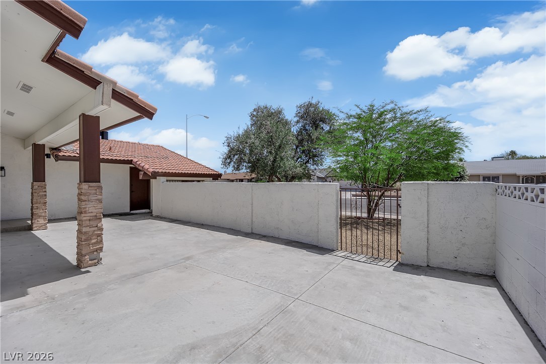 6388 W Viking Road