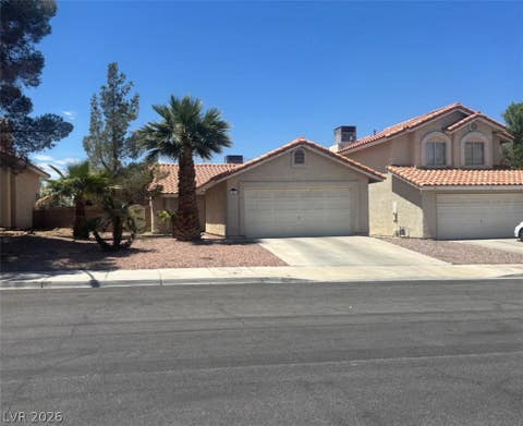 Homes For Sale - 45 Tidwell Lane<br/> Henderson, NV 89074