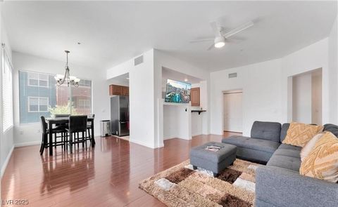 Photo of 47 E Agate Avenue #303, Las Vegas, NV 89123 (MLS # 2739400)