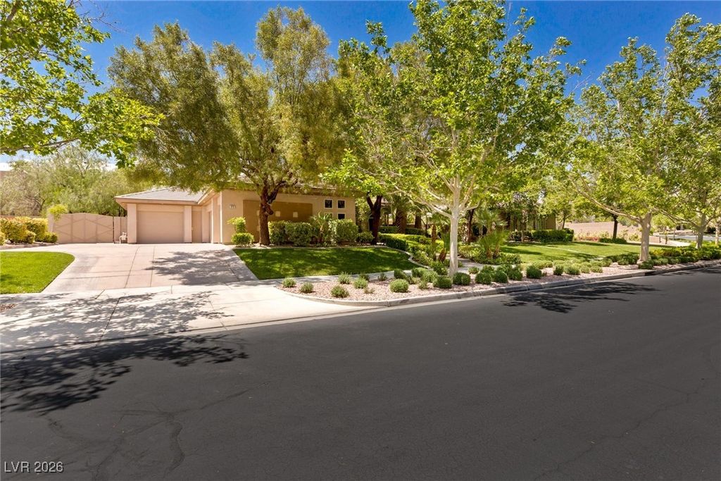 Photo of 9713 Highridge Drive, Las Vegas, NV 89134 (MLS # 2749354)