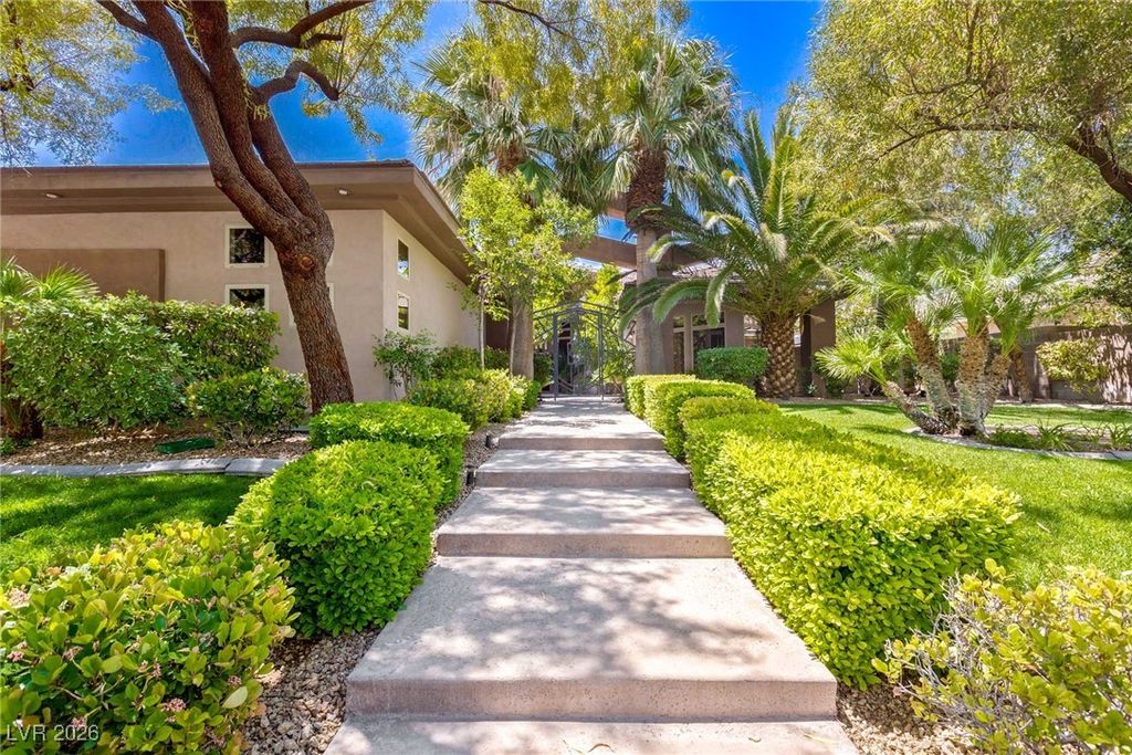 Photo of 9713 Highridge Drive, Las Vegas, NV 89134 (MLS # 2749354)