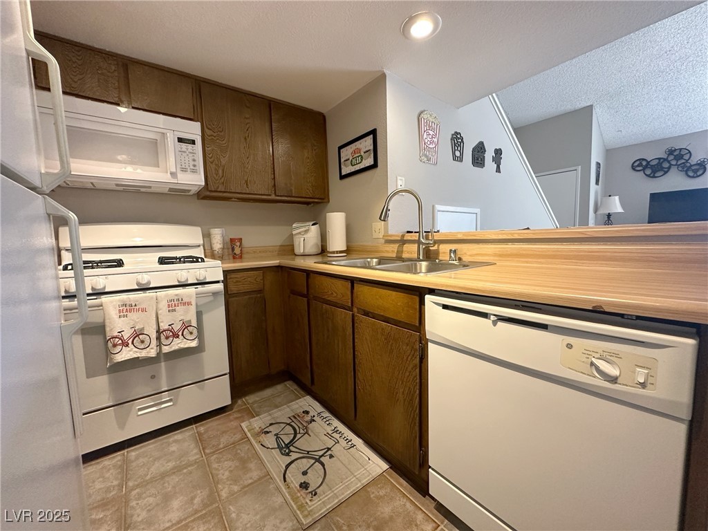 3740 Desert Marina Drive #12, Laughlin, Nevada image 12