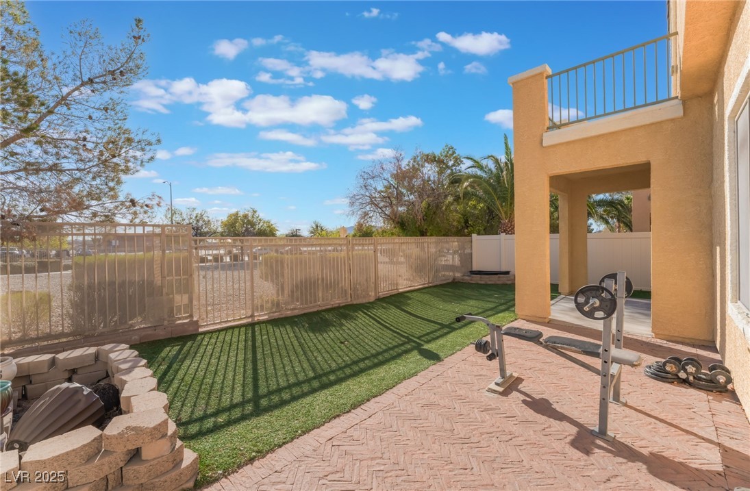 5520 Overlook Valley Street, North Las Vegas, Nevada image 28