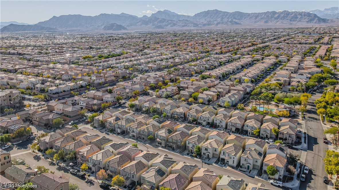 7653 Fabled Filigree Street