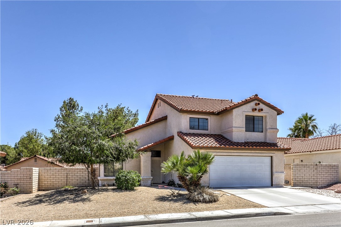 533 Coco Palms Avenue