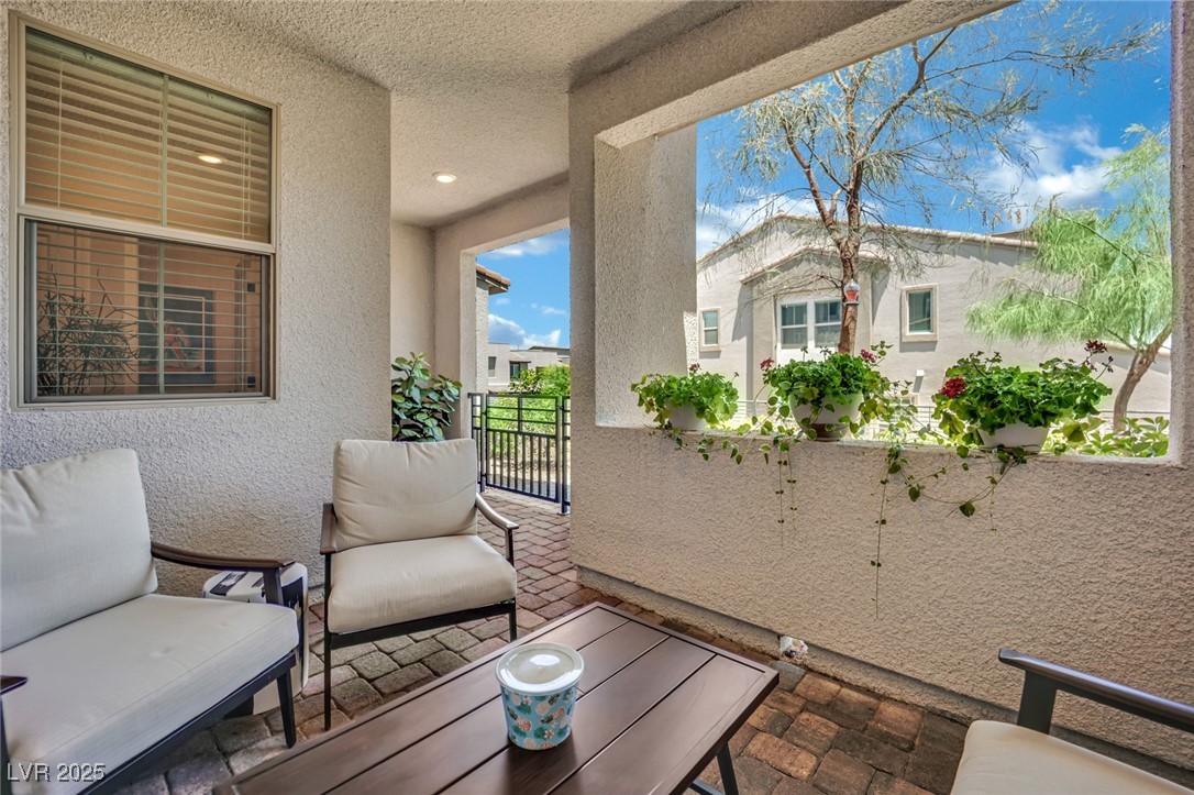 Properties 4 530 Sonoma Range Street