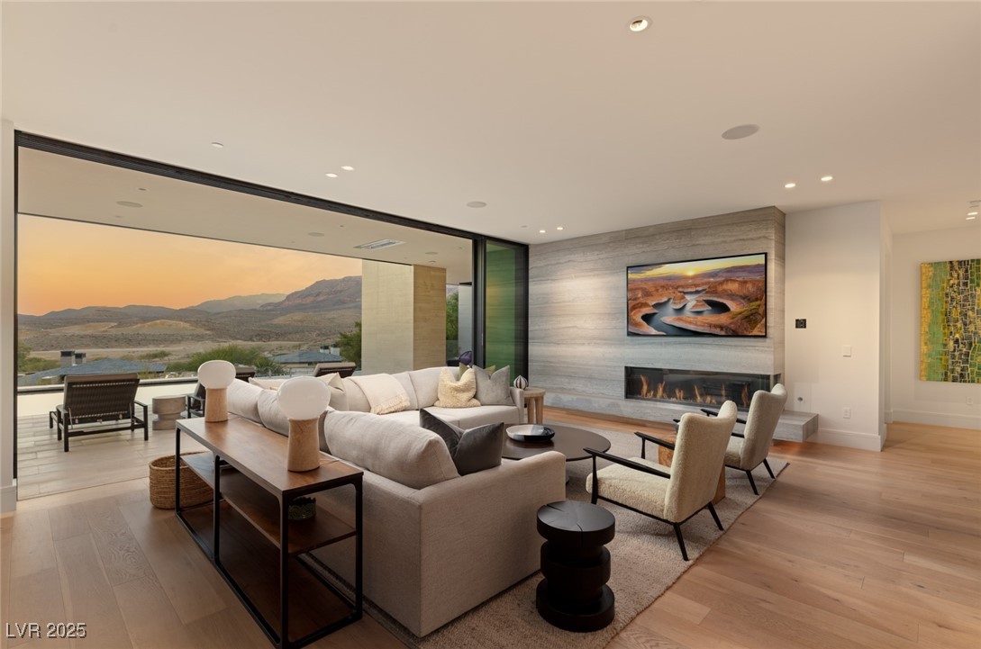 4929 Summit Overlook Drive