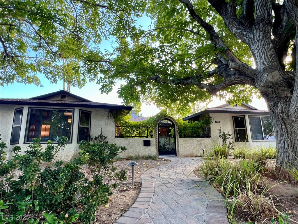 Properties 2 2809 Bryant Avenue