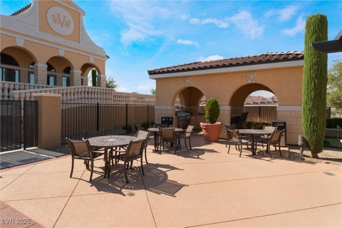 Tiny photo for 24 Via Vasari #204, Henderson, NV 89011 (MLS # 2742159)