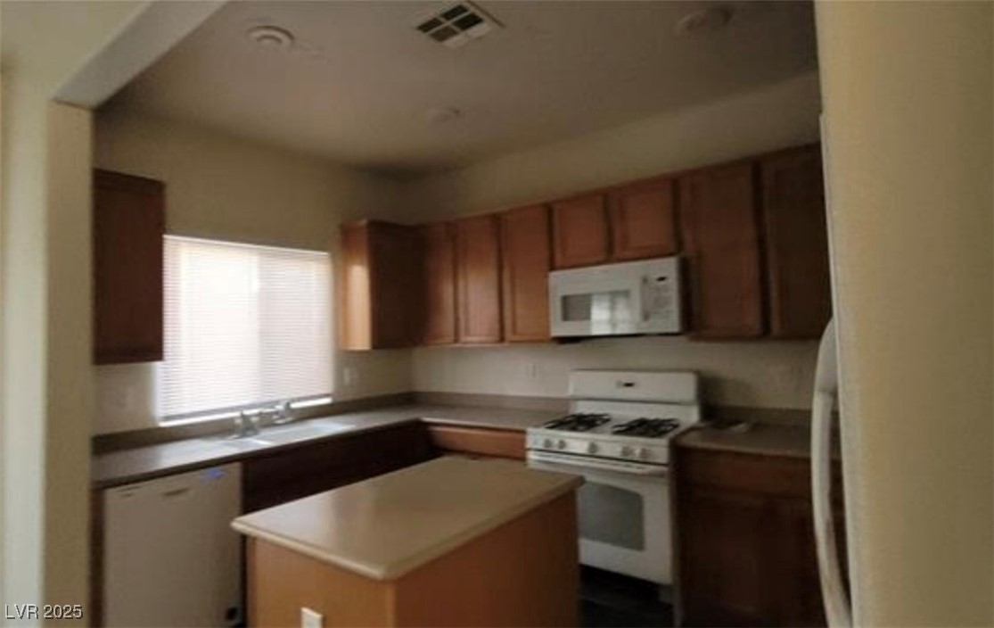 8768 Charm Canyon Avenue, Las Vegas, Nevada image 10