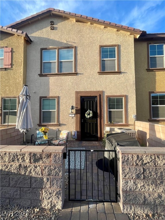 703 Sleeping City Avenue, Henderson, Nevada image 1