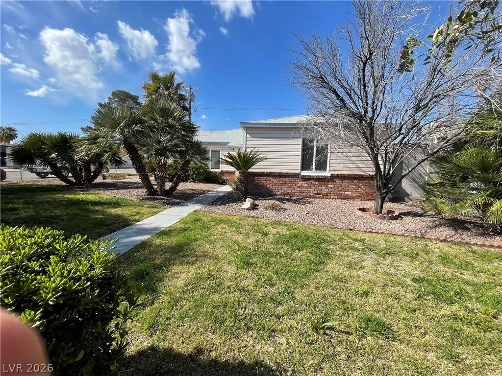 590 National Street