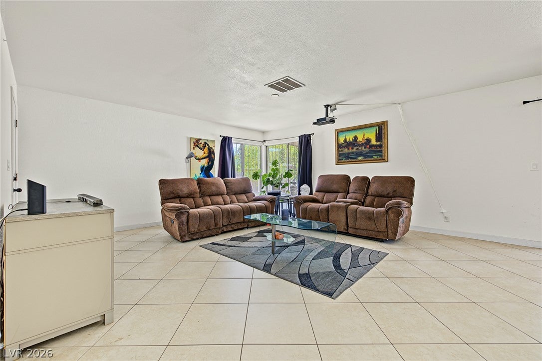 6992 Quarry Drive