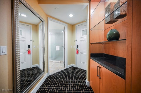 Tiny photo for 2000 FASHION SHOW Drive #5428, Las Vegas, NV 89109 (MLS # 2645799)
