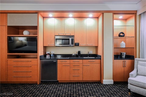 Tiny photo for 2000 FASHION SHOW Drive #5428, Las Vegas, NV 89109 (MLS # 2645799)