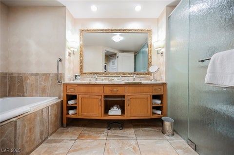 Tiny photo for 2000 FASHION SHOW Drive #5428, Las Vegas, NV 89109 (MLS # 2645799)