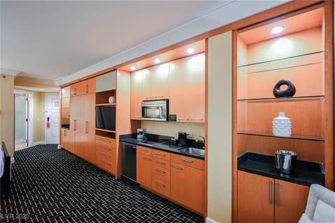 Tiny photo for 2000 FASHION SHOW Drive #5428, Las Vegas, NV 89109 (MLS # 2645799)