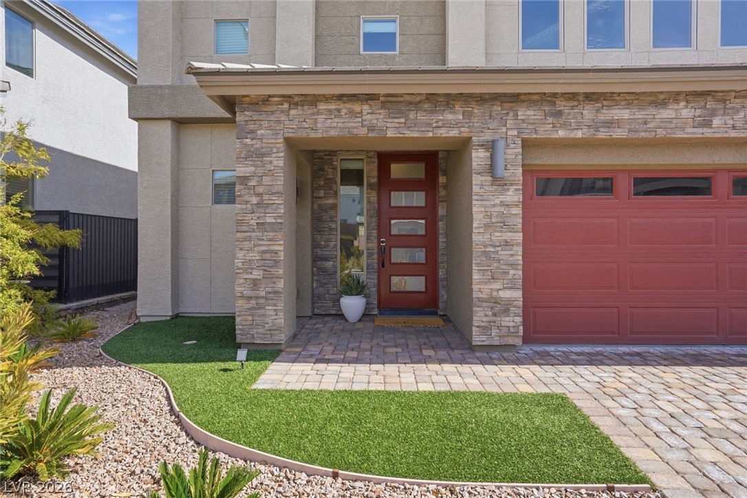 8138 Shale Canyon Street