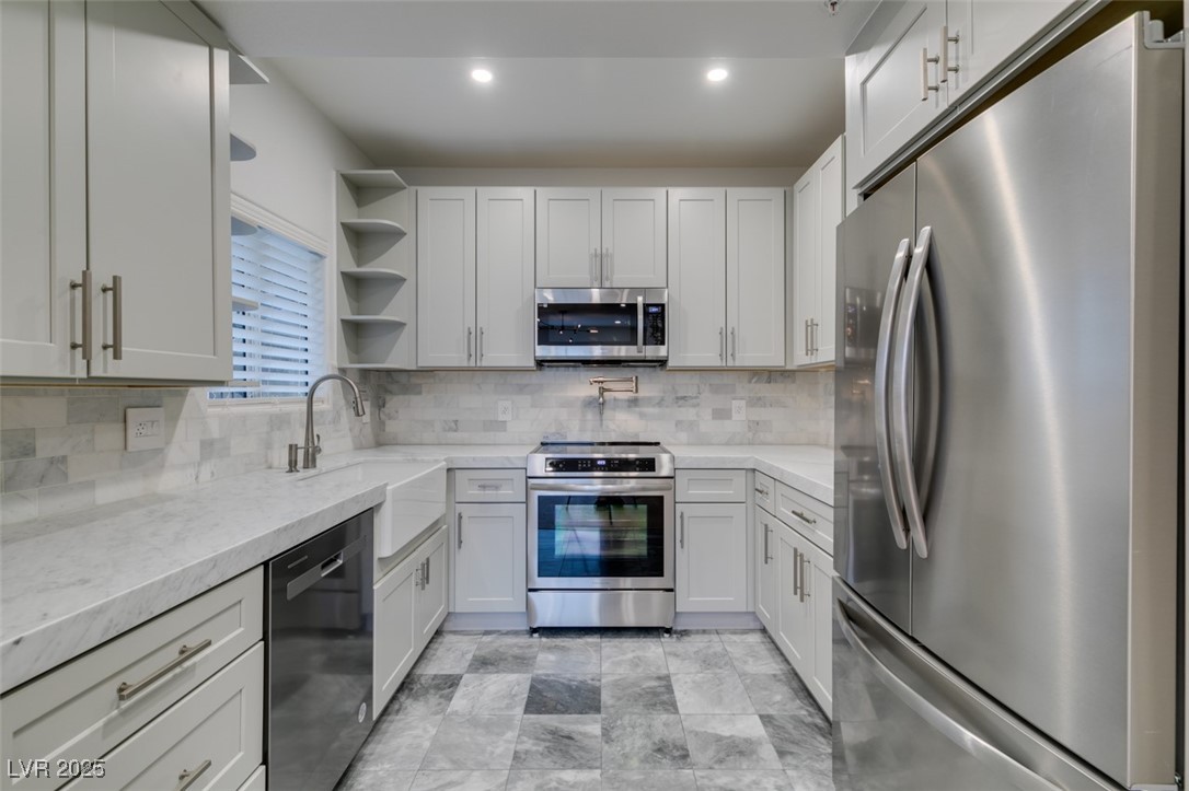 Properties 4 4400 S Jones Boulevard 1140