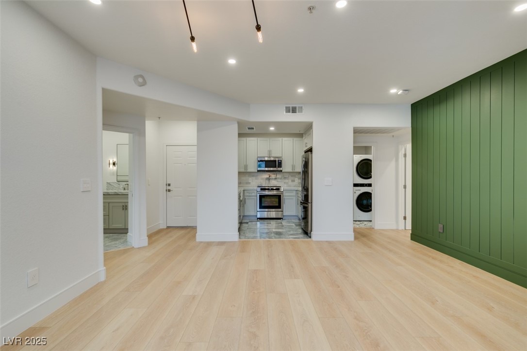 Properties 2 4400 S Jones Boulevard 1140
