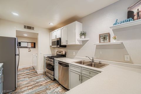 7605 Almeria Avenue Las Vegas NV 89128