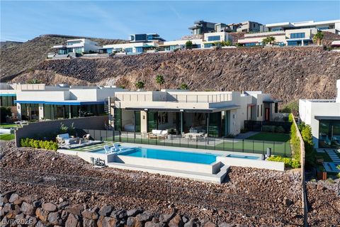 Photo of 670 Blackrock Rim Drive, Henderson, NV 89012 (MLS # 2787201)