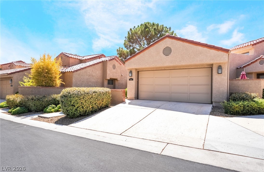 7307 Mission Hills Drive