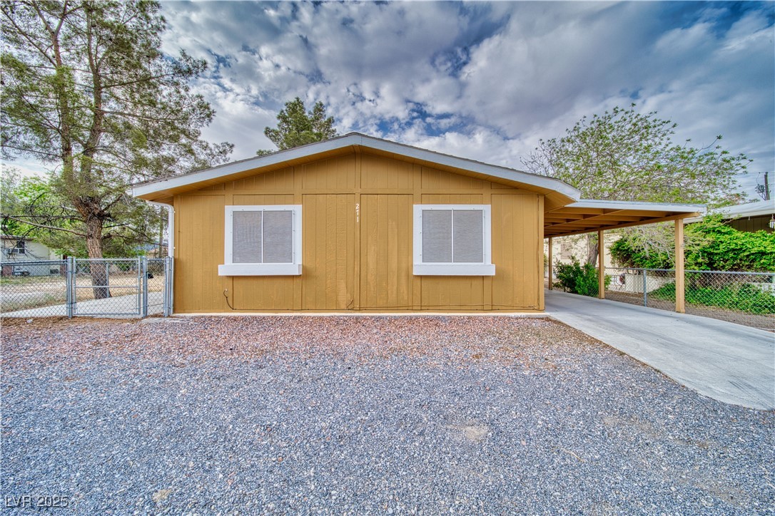 271 W Comstock Circle, Pahrump, Nevada image 2