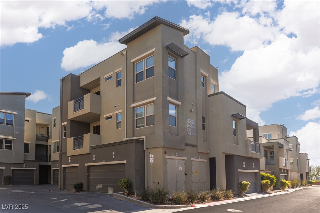 11256 Rainbow Peak Avenue 202