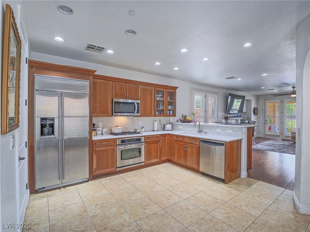 15 Avenza Drive, Henderson, Nevada image 6