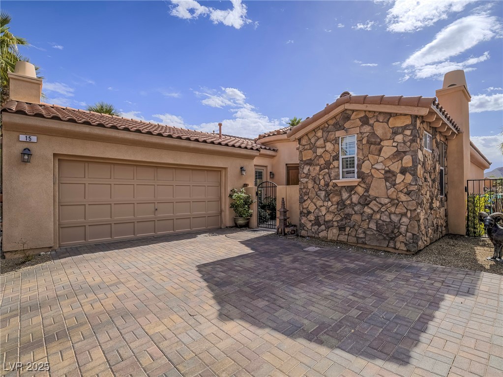 15 Avenza Drive, Henderson, Nevada image 4