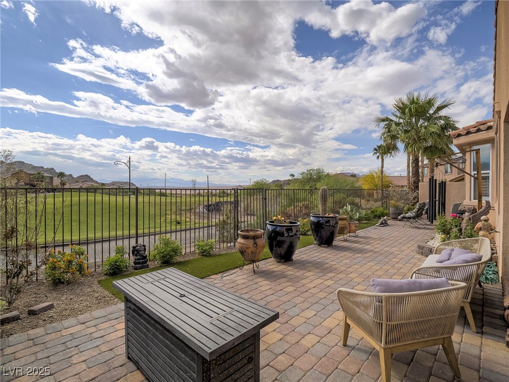15 Avenza Drive, Henderson, Nevada image 26