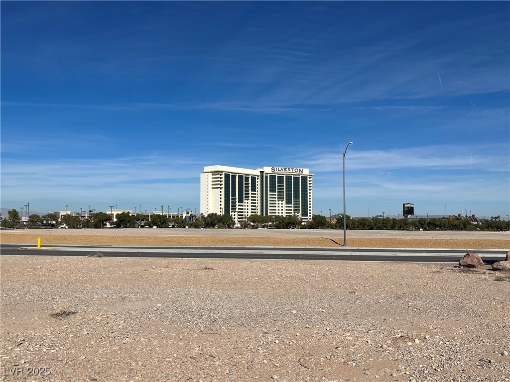 Dean Martin Dr, Las Vegas, Nevada image 4