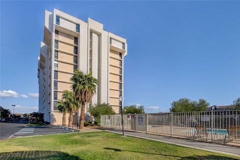 Homes For Sale - 3930 University Center Drive #804<br/> Clark County, Las Vegas, NV 89119