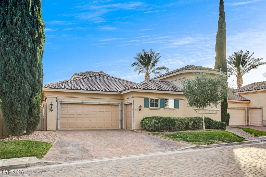 39 Via Paradiso Street