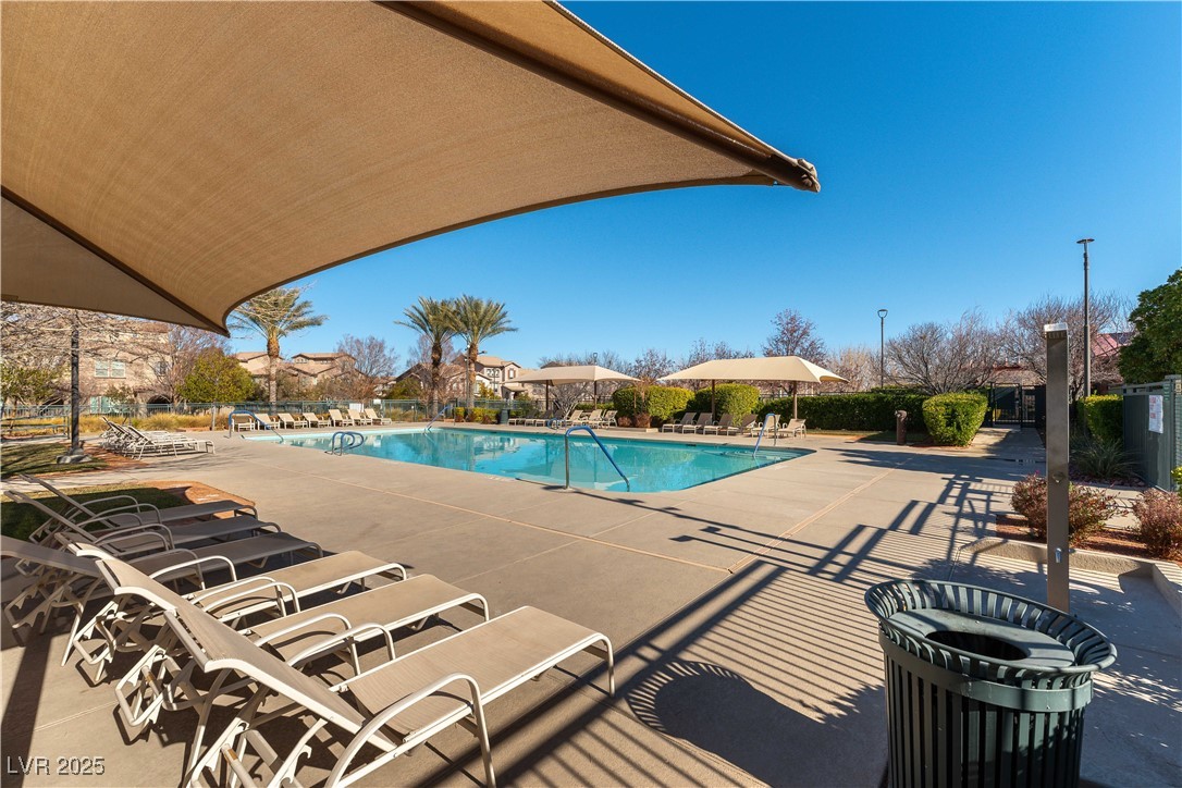 Las Vegas, Nevada 89135, United States, 2 Bedrooms Bedrooms, ,2 BathroomsBathrooms,Residential,Pending,18022