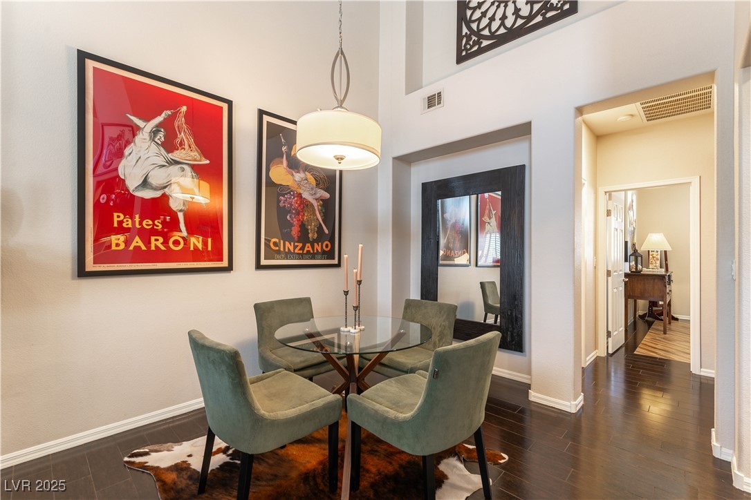 Las Vegas, Nevada 89135, United States, 2 Bedrooms Bedrooms, ,2 BathroomsBathrooms,Residential,Pending,18022