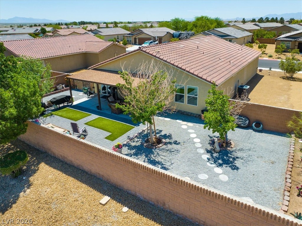 3806 E Gunnison Avenue