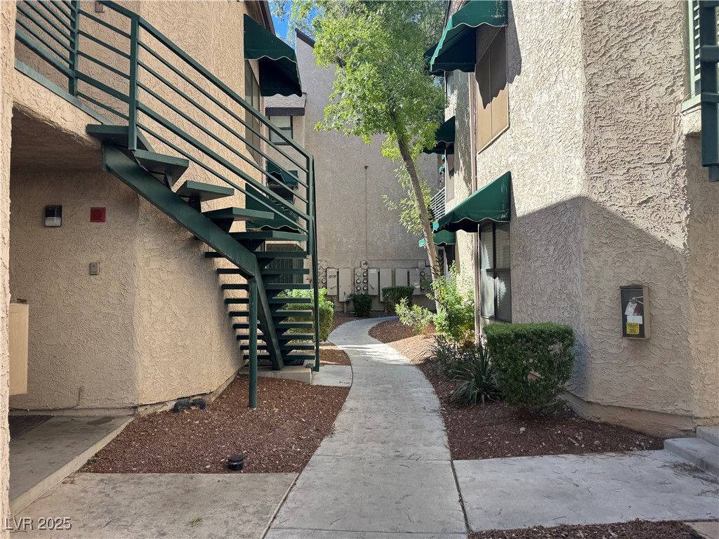520 Elm Drive 103
