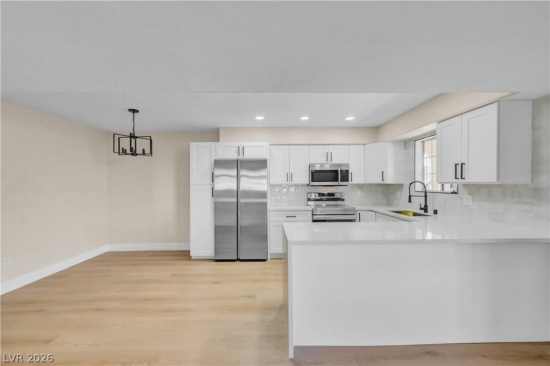2725 S Nellis Boulevard 1077