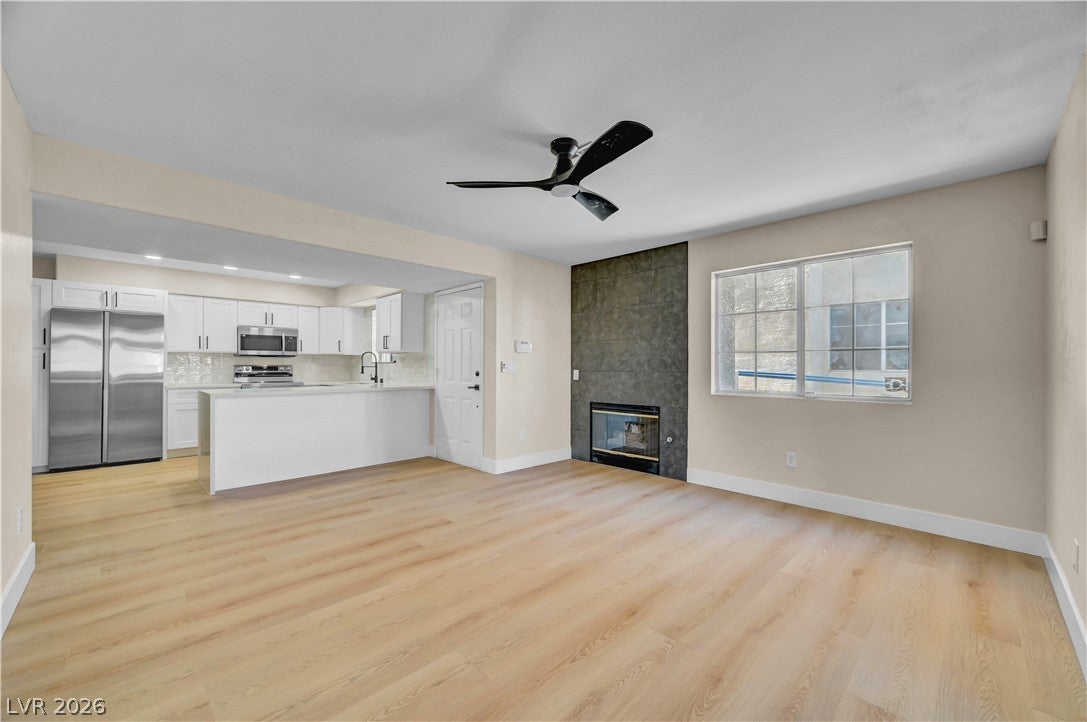 2725 S Nellis Boulevard 1077