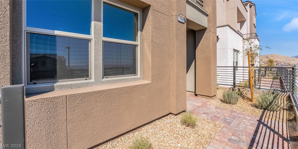 1741 N Desert Foothills Drive