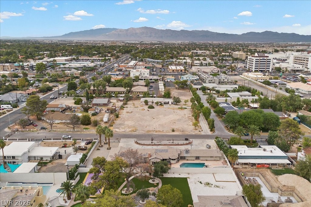 2211 Edgewood Avenue