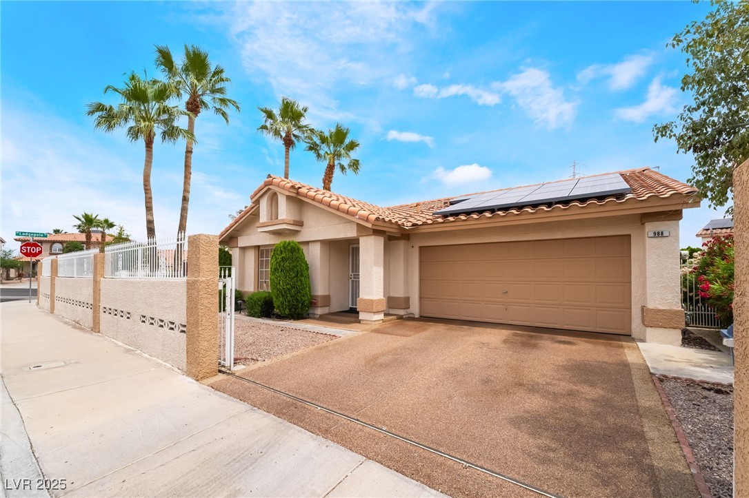988 Flapjack Drive, Henderson, Nevada image 6