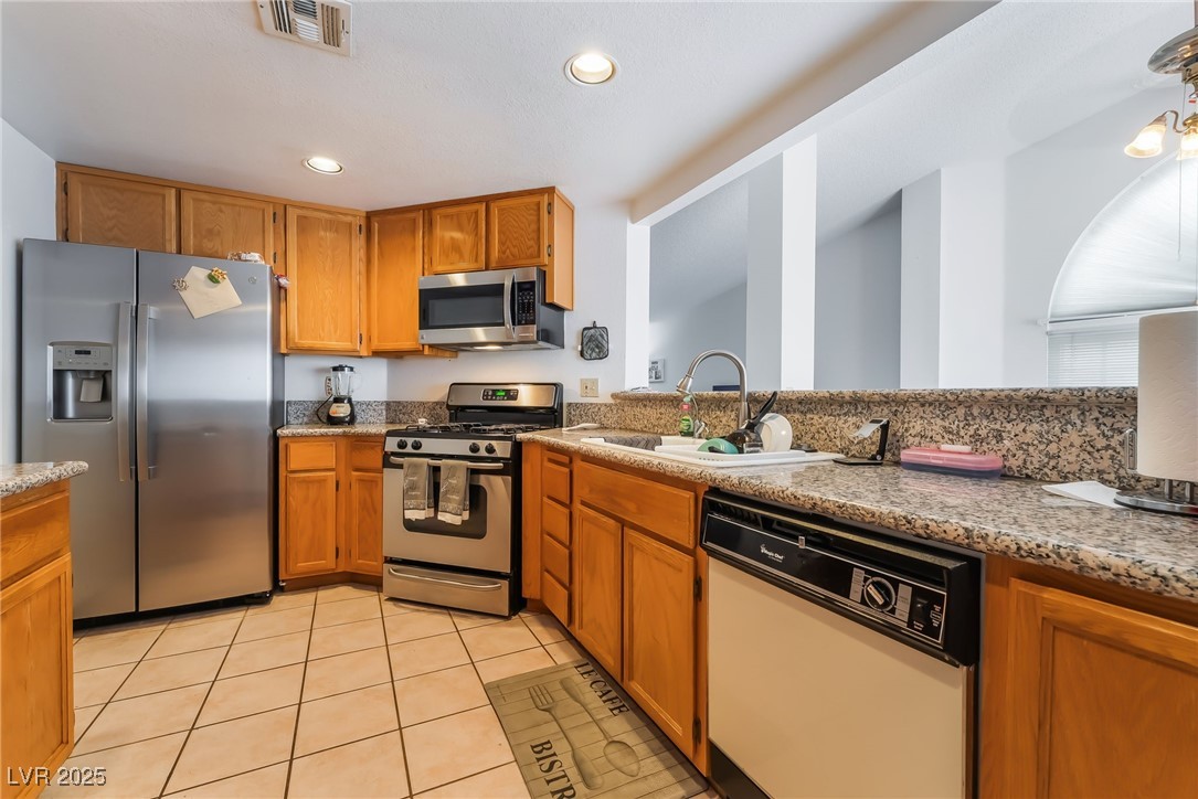 988 Flapjack Drive, Henderson, Nevada image 2