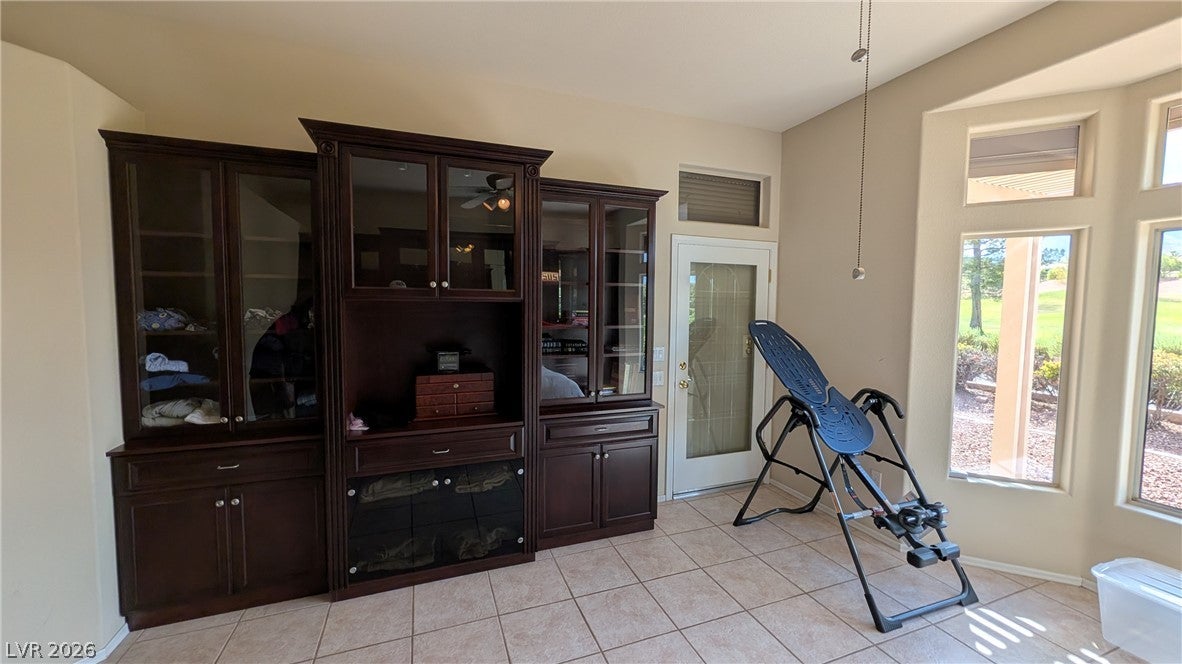 2729 Spalding Drive