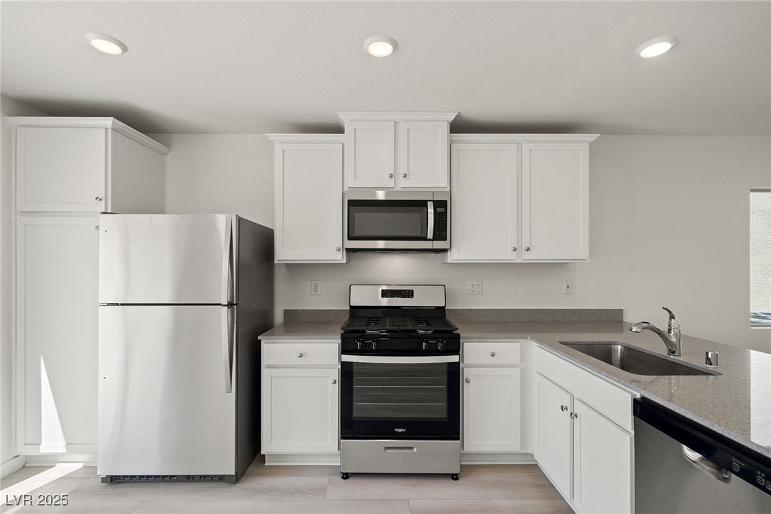 6749 Violet Cascade Avenue