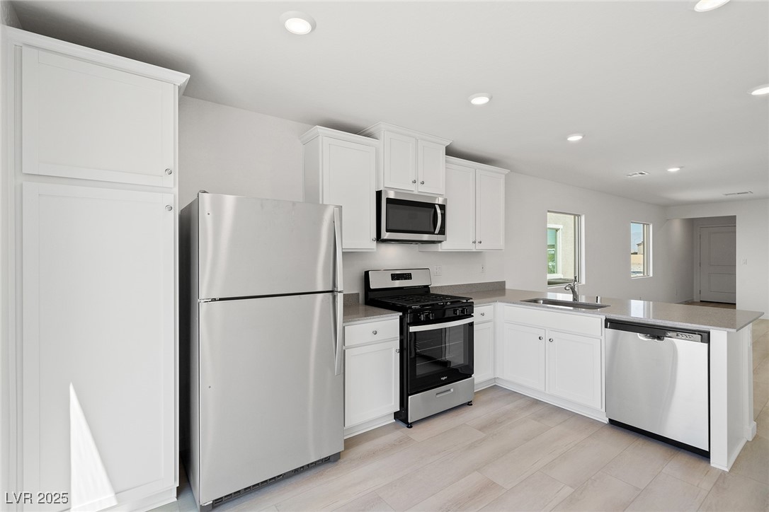 6749 Violet Cascade Avenue