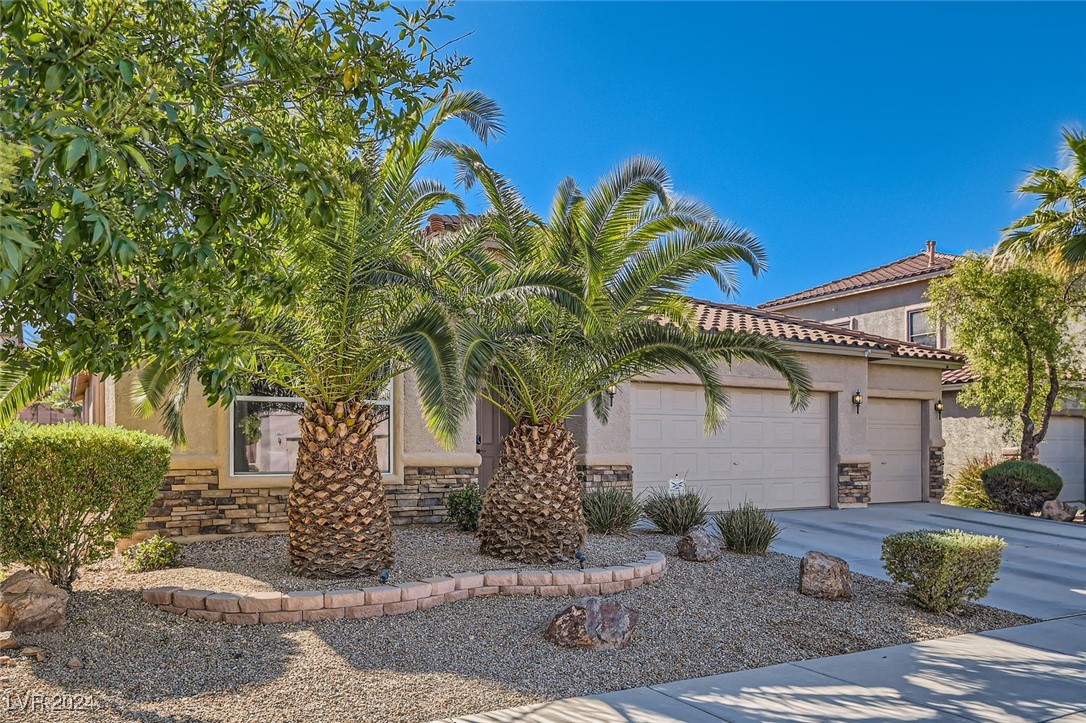 819 Cardamom Court, Henderson, Nevada image 2