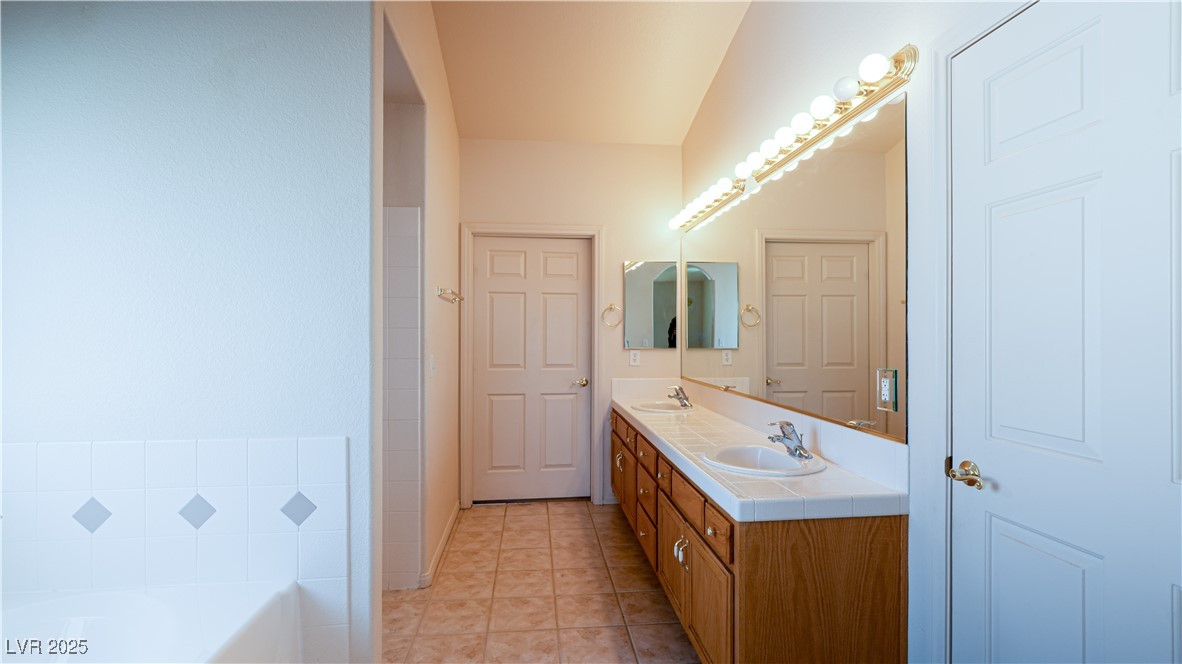 3360 S Rainbow Avenue, Pahrump, Nevada image 13